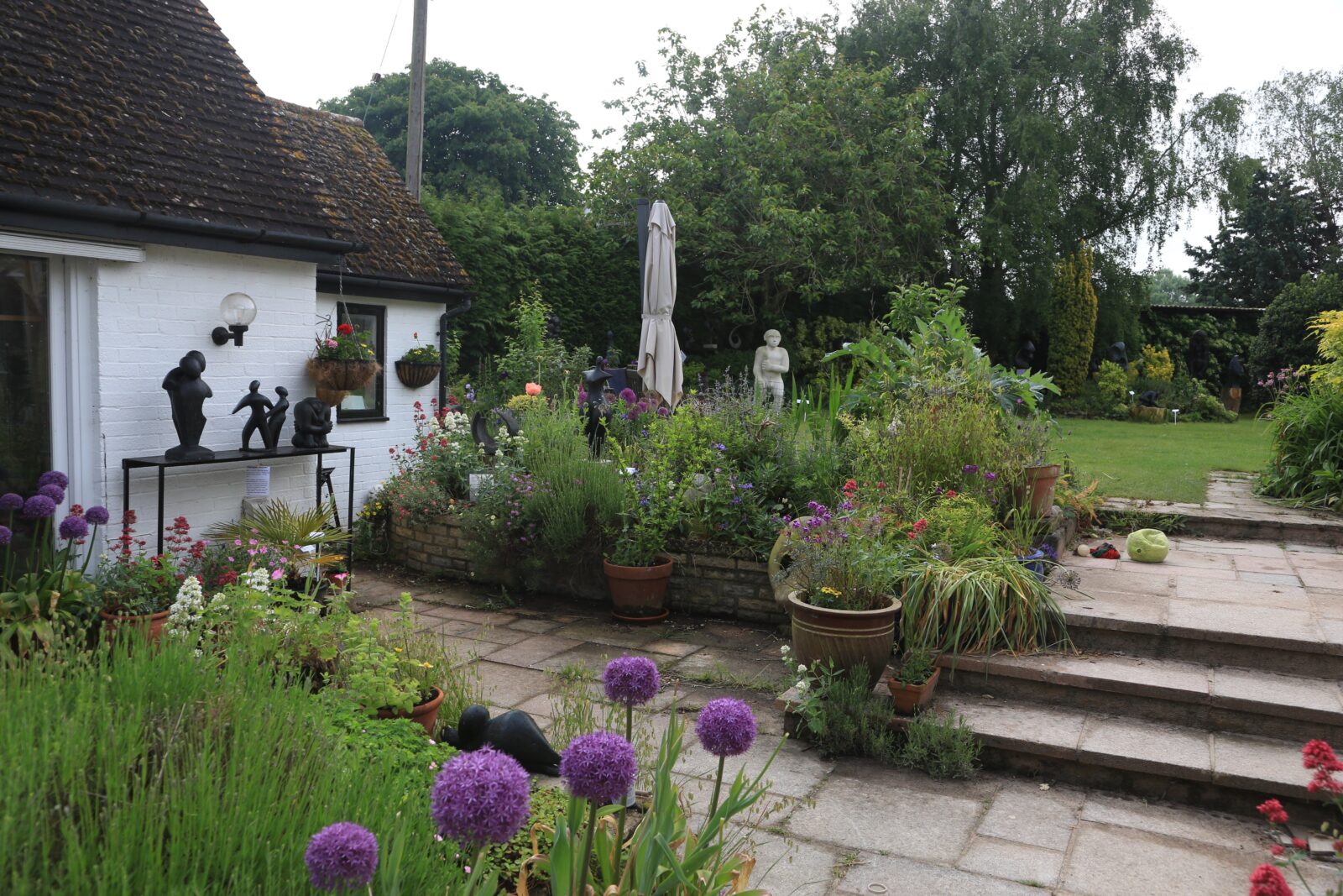 sculpture garden in the open studio OAW 2018 near Oxford and London